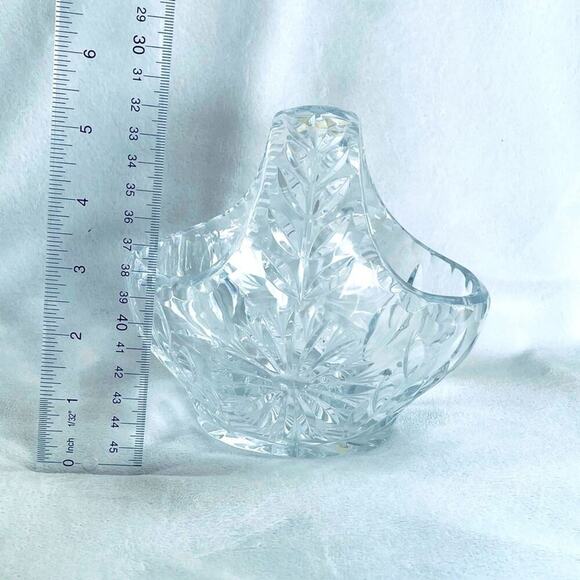 Vintage Bohemian Cut Crystal Basket Bowl Serving Dish Candy Trinket Vase - Picture 5 of 9